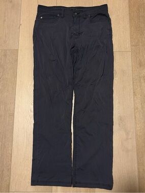 Prana men’s dark gray pants size 34x32 in a slim fit.